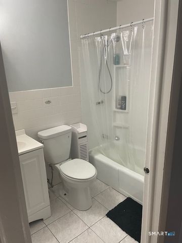 92 Glenstone Road, Waterbury, CT 06705