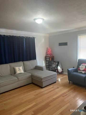 92 Glenstone Road, Waterbury, CT 06705