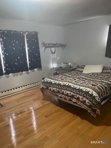 92 Glenstone Road, Waterbury, CT 06705