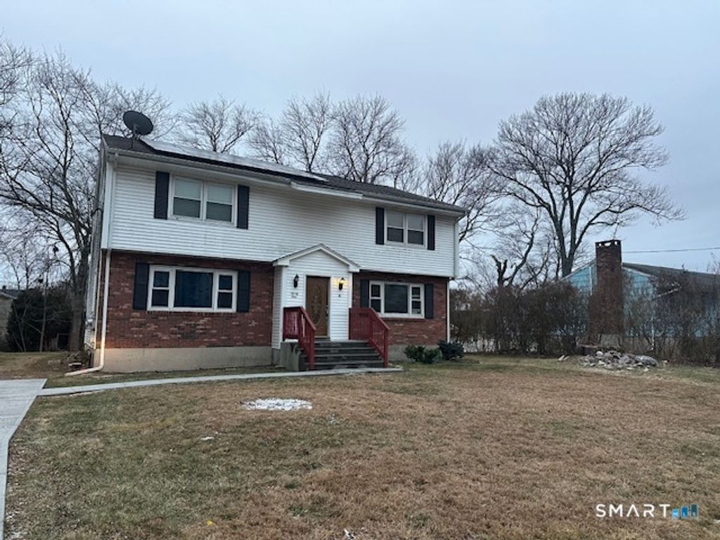 92 Glenstone Road, Waterbury, CT 06705