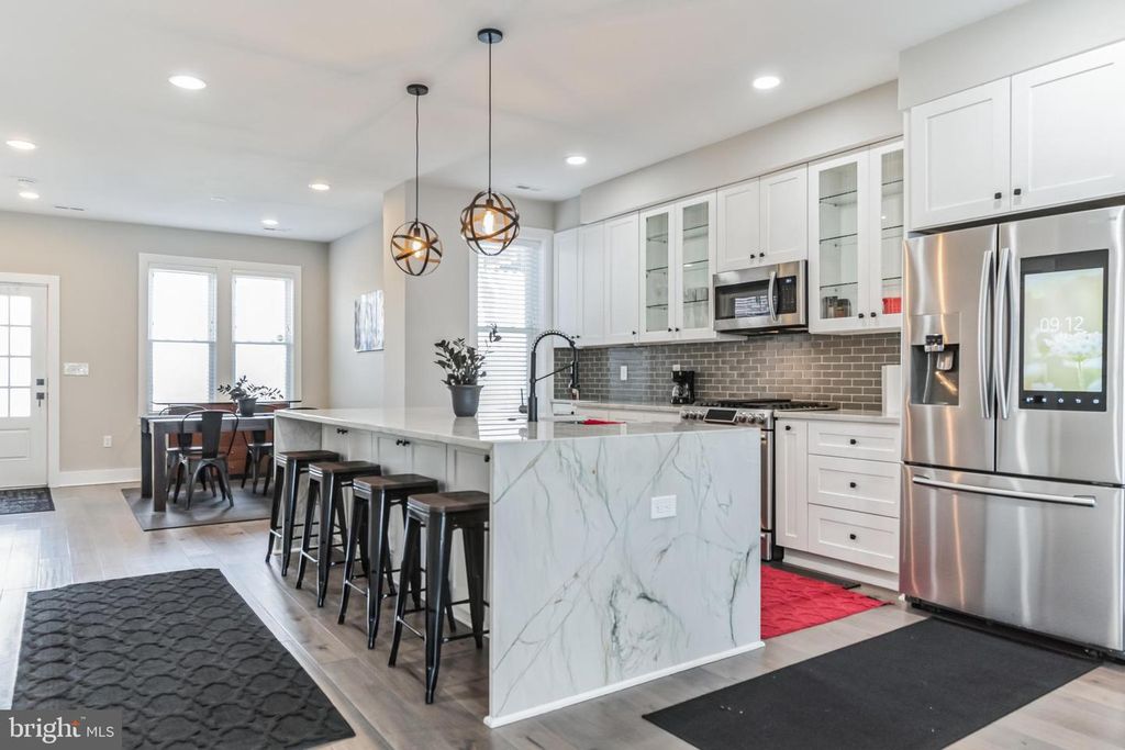 805-A JEFFERSON ST NW, Washington, DC 20011