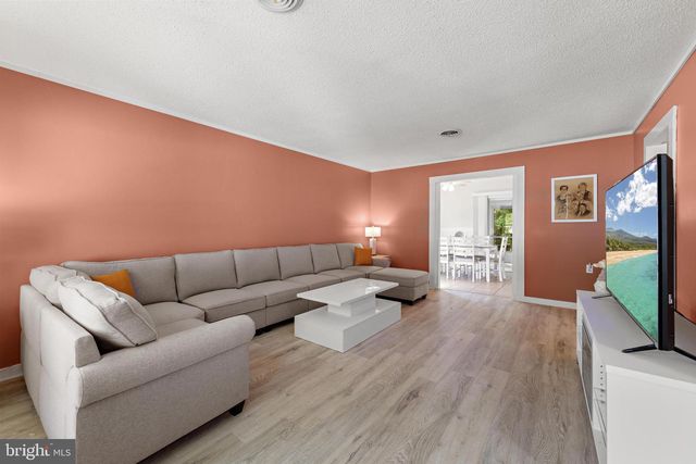 231 LEXINGTON DR, Little Egg Harbor Twp, NJ 08087