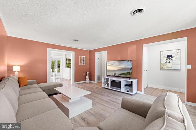 231 LEXINGTON DR, Little Egg Harbor Twp, NJ 08087
