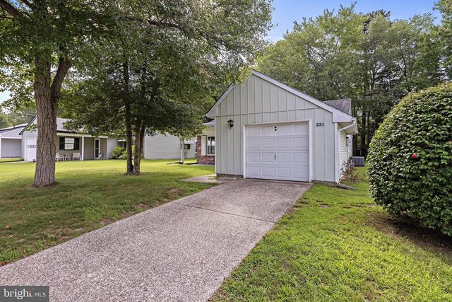 231 LEXINGTON DR, Little Egg Harbor Twp, NJ 08087