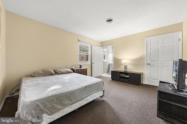 231 LEXINGTON DR, Little Egg Harbor Twp, NJ 08087