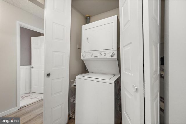 231 LEXINGTON DR, Little Egg Harbor Twp, NJ 08087