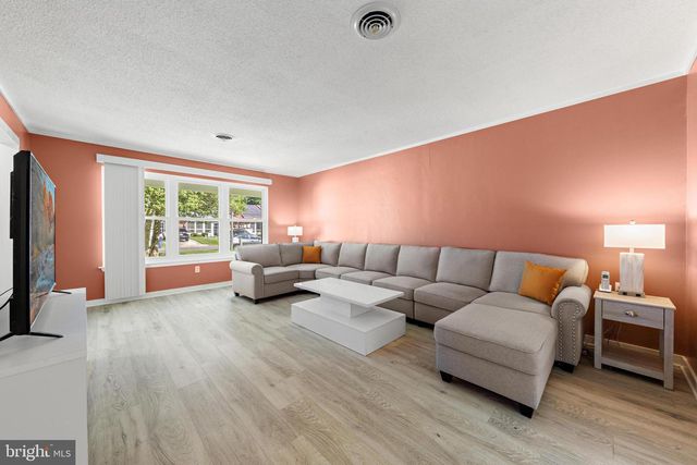 231 LEXINGTON DR, Little Egg Harbor Twp, NJ 08087