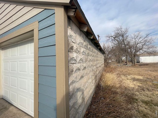 217 Nebraska Ave, Stratton, CO 80836