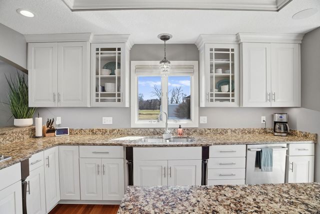 8730 Hillswick Trail, Brooklyn Park, MN 55443