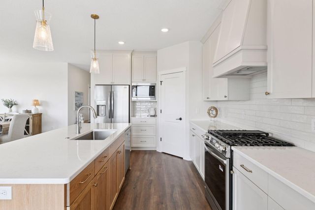 1491 Kenai Place, River Falls, WI 54022