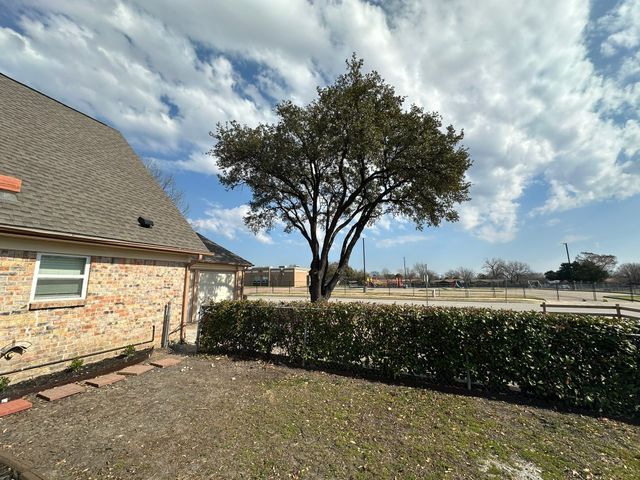 1002 Tahoe Drive, Garland, TX 75043