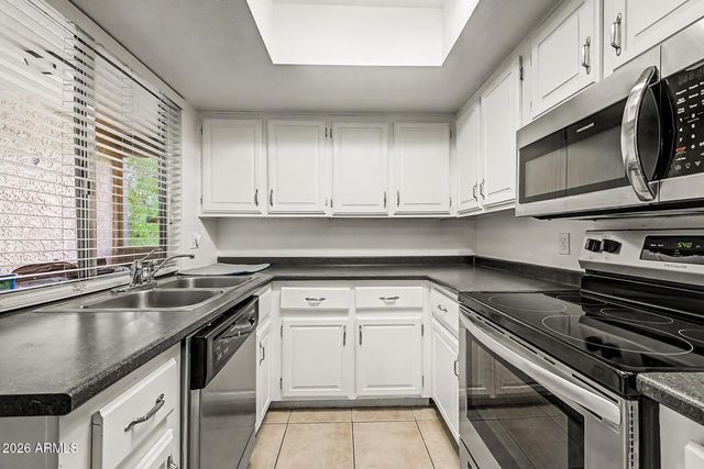 461 W HOLMES Avenue 283, Mesa, AZ 85210