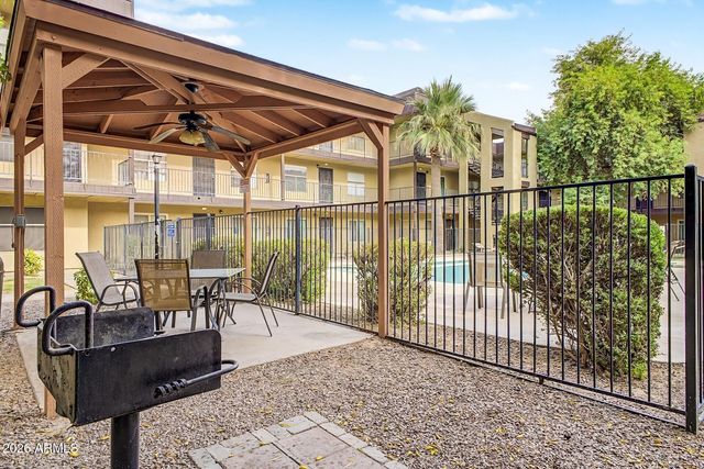 461 W HOLMES Avenue 283, Mesa, AZ 85210