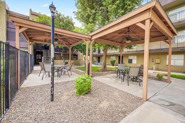 461 W HOLMES Avenue 283, Mesa, AZ 85210