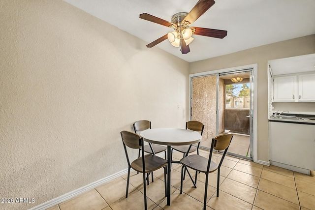 461 W HOLMES Avenue 283, Mesa, AZ 85210