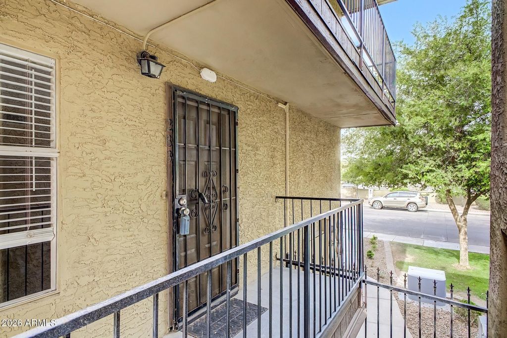 461 W HOLMES Avenue 283, Mesa, AZ 85210