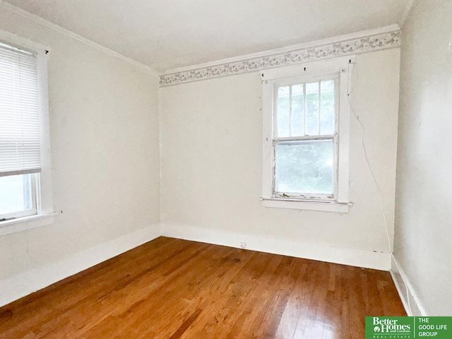 909 S 55 Street, Omaha, NE 68106