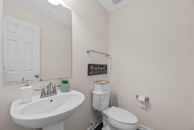 353 Kear Street, Lockbourne, OH 43137