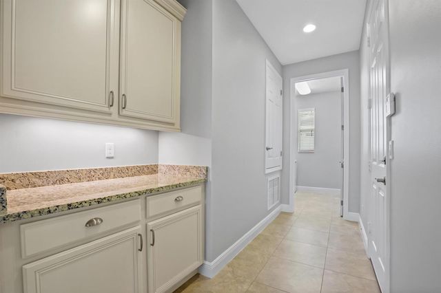 10139 SW Cypress Wood Court, Port St. Lucie, FL 34987