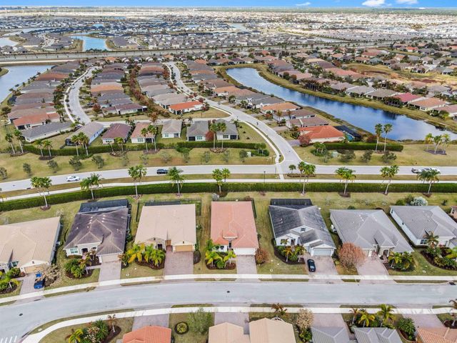 10139 SW Cypress Wood Court, Port St. Lucie, FL 34987