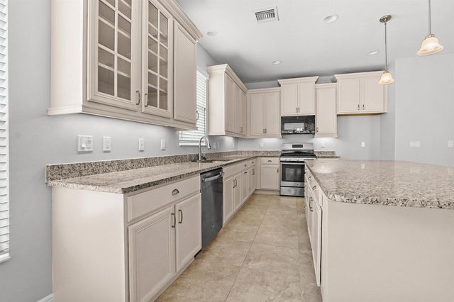 10139 SW Cypress Wood Court, Port St. Lucie, FL 34987