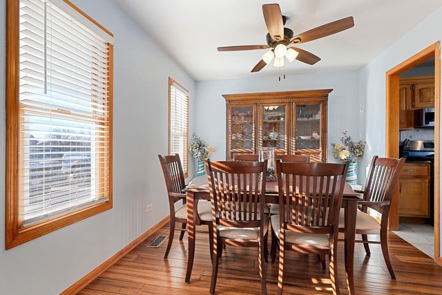 863 White Tail Bend, Manteno, IL 60950