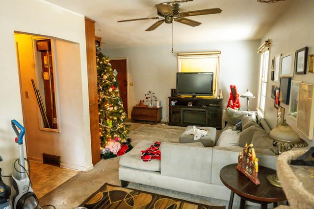 2301 Olive STREET, Racine, WI 53403