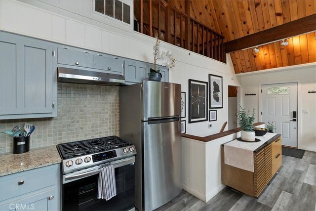 155 Birchwood, Lake Arrowhead, CA 92352