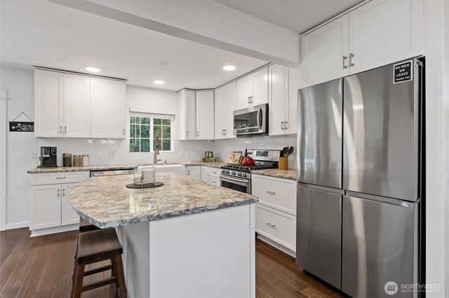8105 44th Street W, University Place, WA 98466