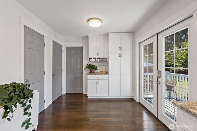 8105 44th Street W, University Place, WA 98466
