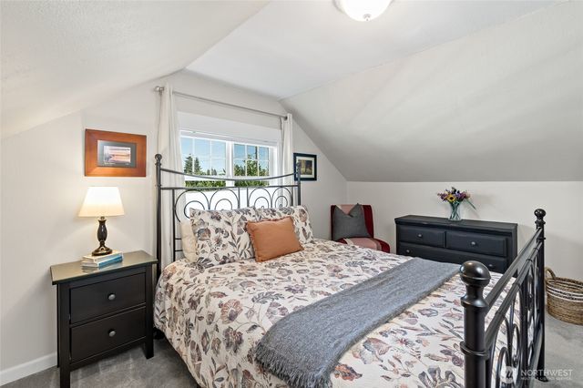 8105 44th Street W, University Place, WA 98466