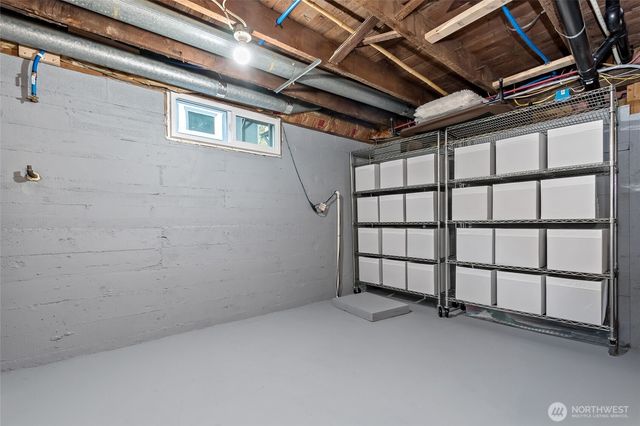 8105 44th Street W, University Place, WA 98466