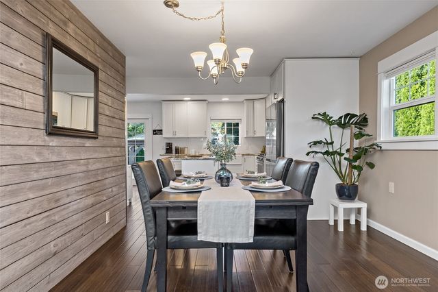 8105 44th Street W, University Place, WA 98466