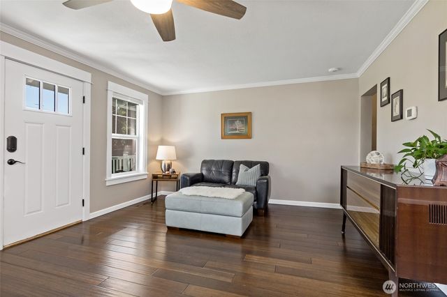 8105 44th Street W, University Place, WA 98466