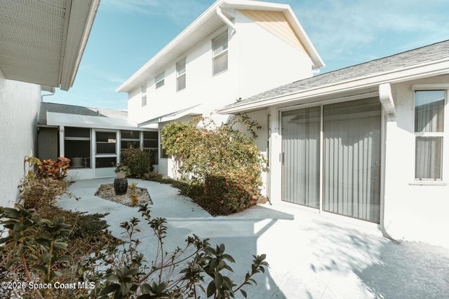 905 Maplewood Court W, Melbourne, FL 32940