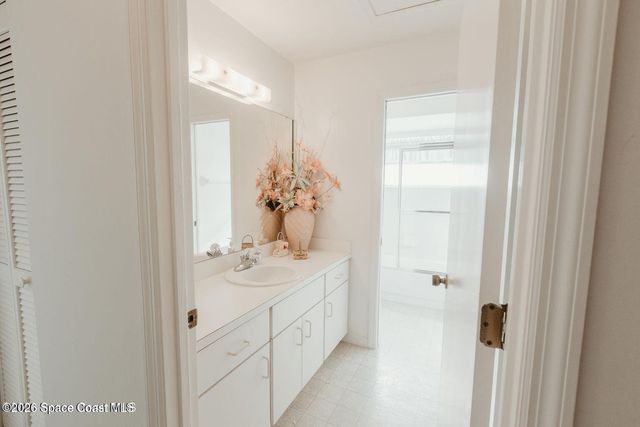 905 Maplewood Court W, Melbourne, FL 32940