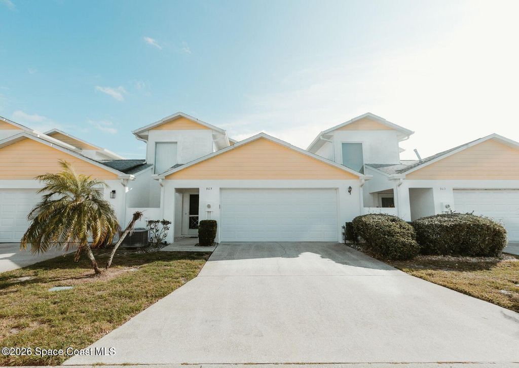 905 Maplewood Court W, Melbourne, FL 32940