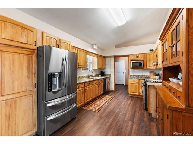 34 Fetlock Cir, Florissant, CO 80816