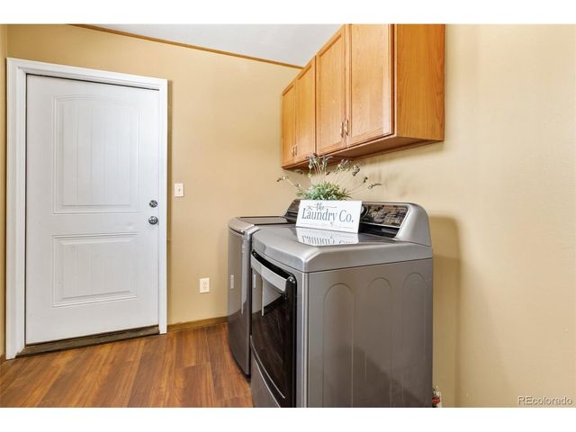 34 Fetlock Cir, Florissant, CO 80816