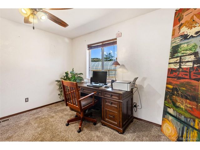 34 Fetlock Cir, Florissant, CO 80816