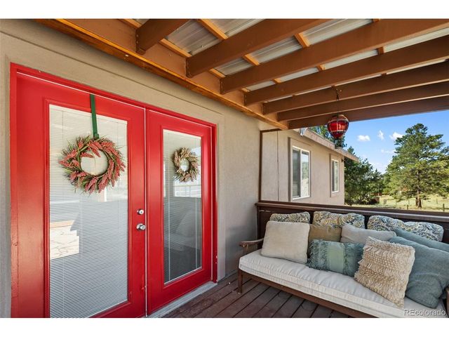 34 Fetlock Cir, Florissant, CO 80816