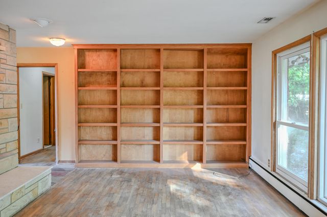 345 E Enon Road 345 E Enon Road, Yellow Springs, OH 45387