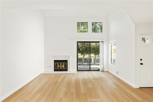 446 Fallingstar, Irvine, CA 92614