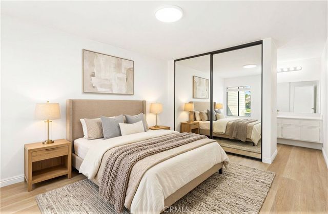 446 Fallingstar, Irvine, CA 92614