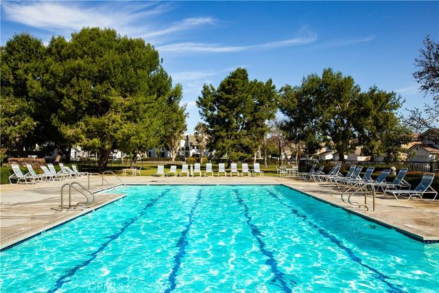 446 Fallingstar, Irvine, CA 92614