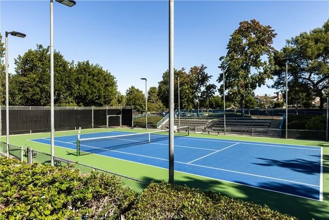 446 Fallingstar, Irvine, CA 92614