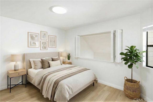 446 Fallingstar, Irvine, CA 92614