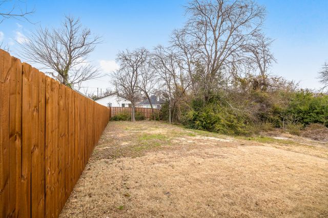 1611 Hudspeth Avenue, Dallas, TX 75216
