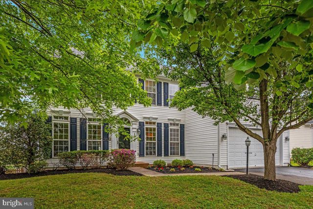 33 POTTERFIELD DR, Lovettsville, VA 20180