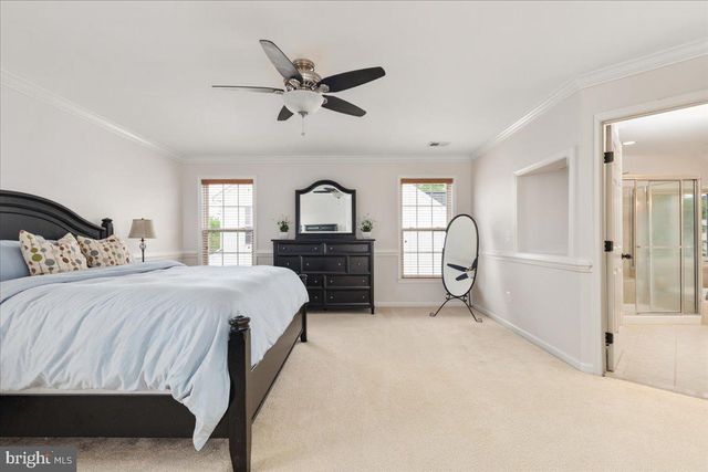 33 POTTERFIELD DR, Lovettsville, VA 20180